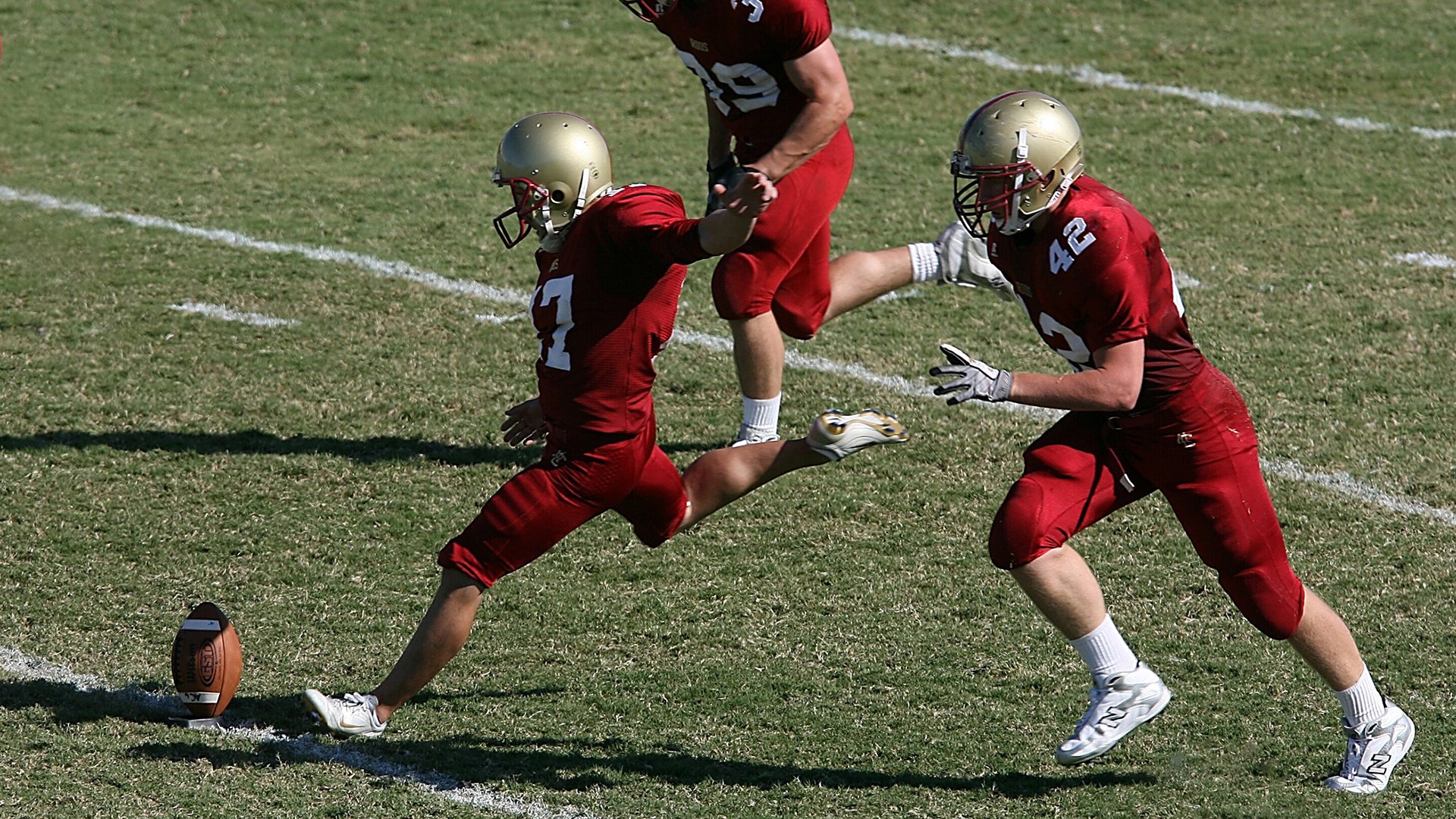 爱游戏体育入口-青训体系未形成职业适配型技战术模型
